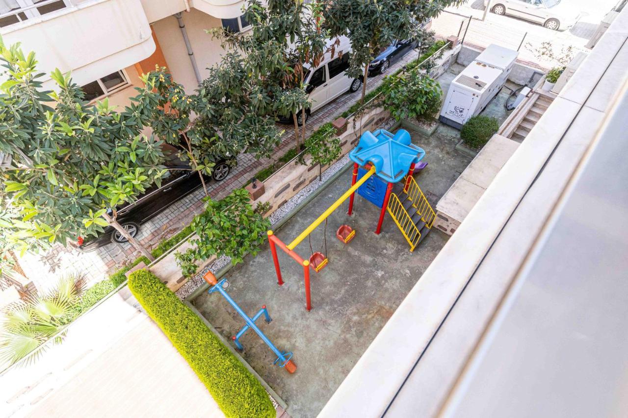 Crystal Life Apartment